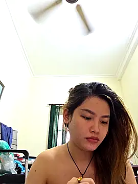 MaiHoang2k online show from October 20, 4:47 am