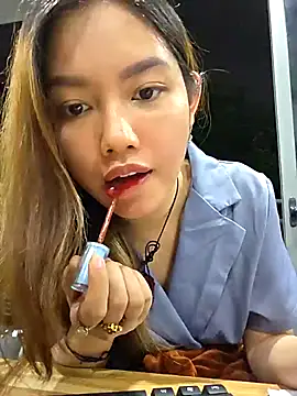 MaiHoang2k online show from December 2, 11:01 am