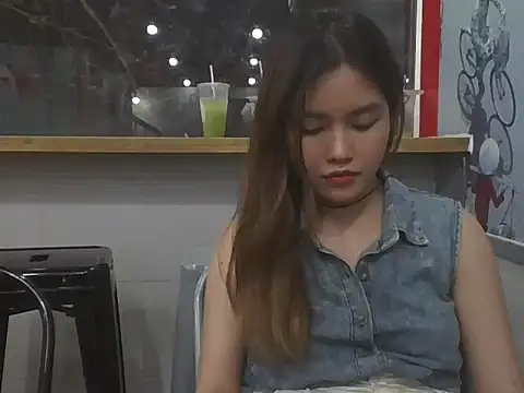 MaiHoang2k online show from September 22, 2:56 pm