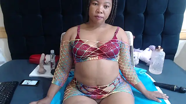 massive booty25 online show from February 11, 6:02 am