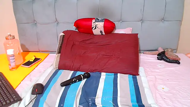 massive booty25 online show from May 12, 5:15 am