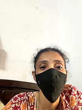 Snapshot of sweetreddy-02 chatting on October 23, 7:29 am sweetreddy-02 online show from October 23, 7:29 am