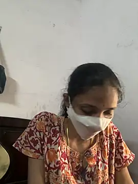 Snapshot of sweetreddy-02 chatting on November 3, 7:13 am sweetreddy-02 online show from November 3, 7:13 am