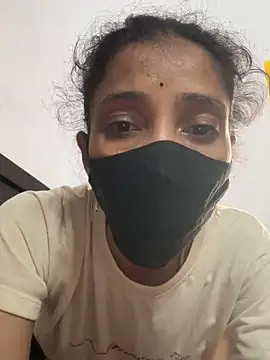 Snapshot of sweetreddy-02 chatting on October 27, 6:58 am sweetreddy-02 online show from October 27, 6:58 am