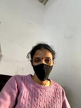 Snapshot of sweetreddy-02 chatting on December 3, 8:25 am sweetreddy-02 online show from December 3, 8:25 am