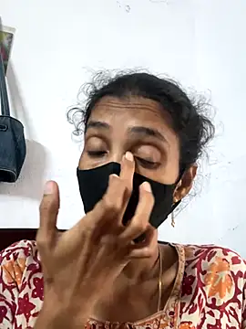 Snapshot of sweetreddy-02 chatting on October 24, 6:34 am sweetreddy-02 online show from October 24, 6:34 am