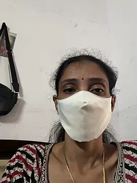 Snapshot of sweetreddy-02 chatting on November 26, 4:56 am sweetreddy-02 online show from November 26, 4:56 am