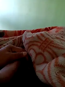 Snapshot of romero115 chatting on October 25, 7:07 am romero115 online show from October 25, 7:07 am