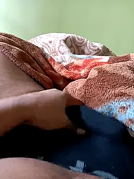 Snapshot of romero115 chatting on December 5, 2:26 pm romero115 online show from December 5, 2:26 pm