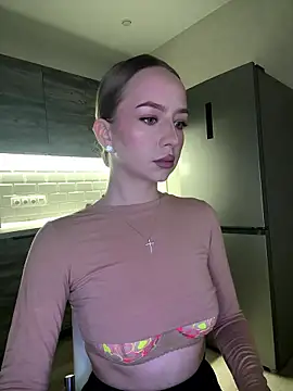 MissOyee online show from January 15, 7:39 pm