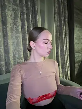 MissOyee online show from February 21, 7:38 pm