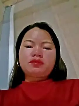 emly-xinh18 online show from December 1, 7:15 pm