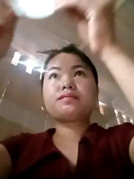 emly-xinh18 online show from October 1, 12:49 am