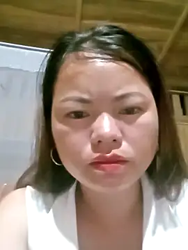 emly-xinh18 online show from September 27, 2:23 pm