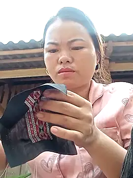emly-xinh18 online show from September 24, 1:13 am