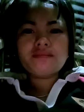 emly-xinh18 online show from November 13, 9:51 pm