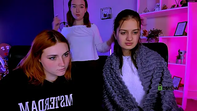 casey meow  online show from January 18, 10:07 am