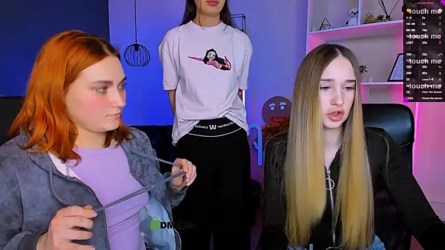 casey meow  online show from January 10, 10:10 am