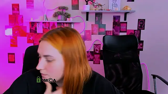 casey meow  online show from March 11, 9:47 am