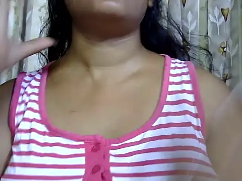 Snapshot of SURBHI_98 chatting on September 29, 6:31 am SURBHI 98 online show from September 29, 6:31 am