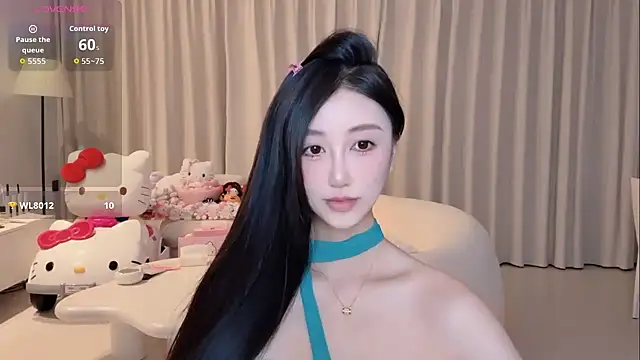 Snapshot of Melody-11 chatting on November 2, 10:37 pm Melody-11 online show from November 2, 10:37 pm