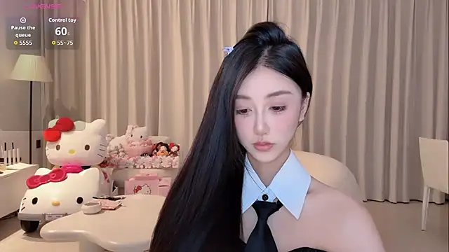 Snapshot of Melody-11 chatting on October 31, 2:13 pm Melody-11 online show from October 31, 2:13 pm