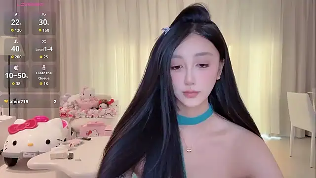 Snapshot of Melody-11 chatting on October 18, 9:33 am Melody-11 online show from October 18, 9:33 am