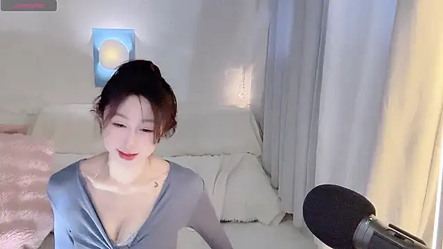 ai-ai-mi online show from March 20, 2:01 am
