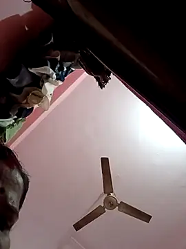 Hott locky online show from October 29, 5:45 pm