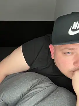 xXLustMolchXx online show from September 29, 4:23 pm