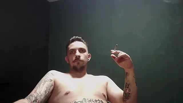 guesswhatbitch online show from October 15, 7:33 pm