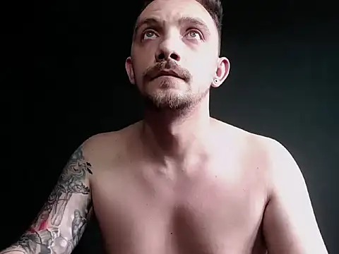 guesswhatbitch online show from September 29, 9:38 am