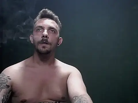 guesswhatbitch online show from September 29, 9:42 pm