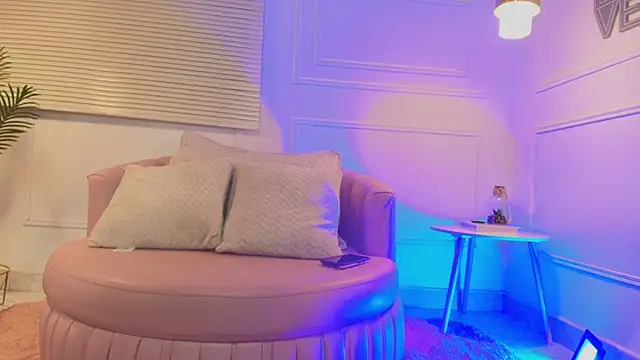 alessia moon1 online show from November 14, 12:20 pm