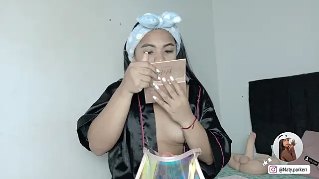 Natashaparker   online show from April 8, 9:38 pm