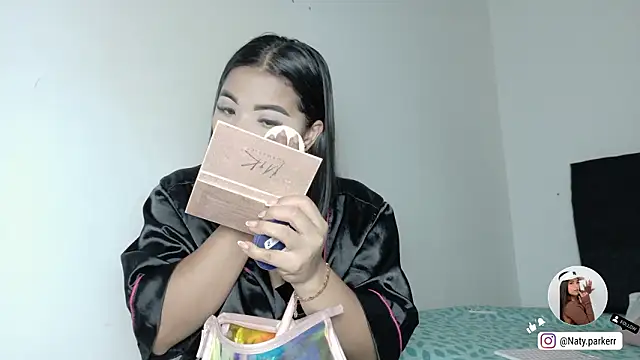 Natashaparker   online show from March 12, 9:41 pm