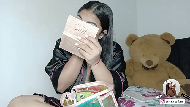 Natashaparker   online show from April 16, 9:04 pm