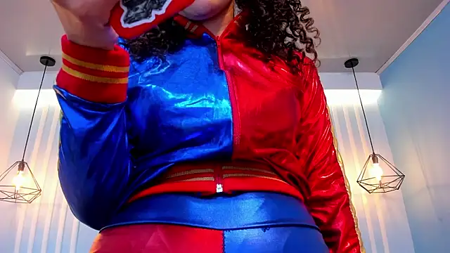 SweetStarr  online show from October 31, 12:24 pm