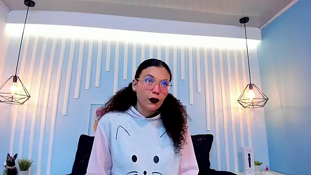 SweetStarr  online show from October 28, 12:15 pm