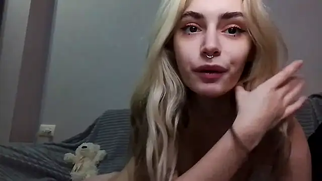 lesyawhite online show from December 3, 4:06 pm