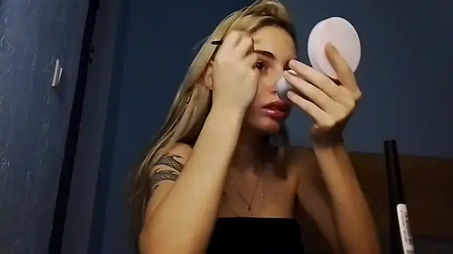 lesyawhite online show from November 19, 2:28 pm