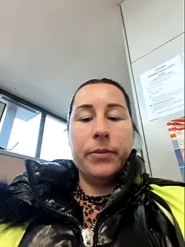 bichota85 online show from February 11, 10:48 am