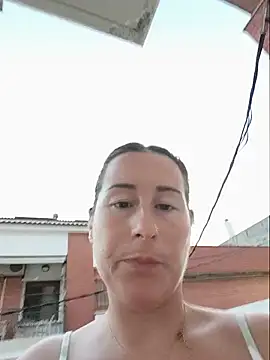 Snapshot of bichota85 chatting on July 5, 7:43 pm bichota85 online show from July 5, 7:43 pm