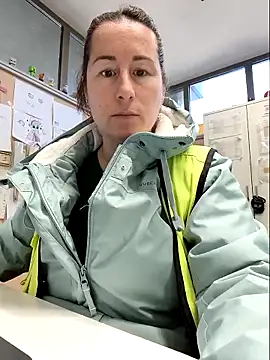 bichota85 online show from March 26, 10:46 am