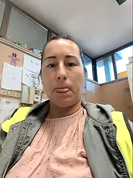 bichota85 online show from October 30, 11:19 am