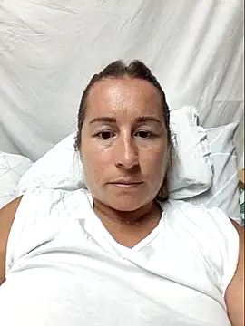 bichota85 online show from September 30, 3:29 pm