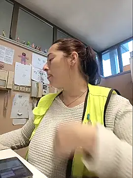 bichota85 online show from November 26, 11:32 am