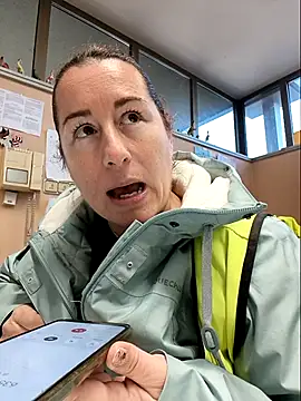 bichota85 online show from December 1, 11:55 am