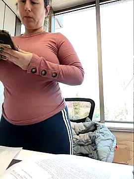 bichota85 online show from March 23, 10:04 am