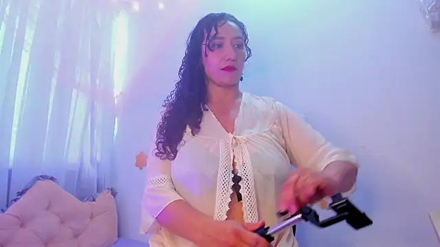 sharlot montalvo  online show from November 6, 3:05 pm